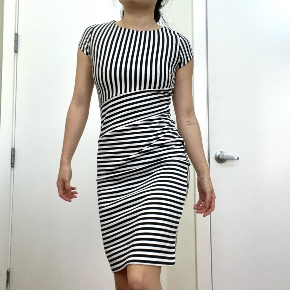 Banana republic business casual midi dress with geometric stripes size 00p